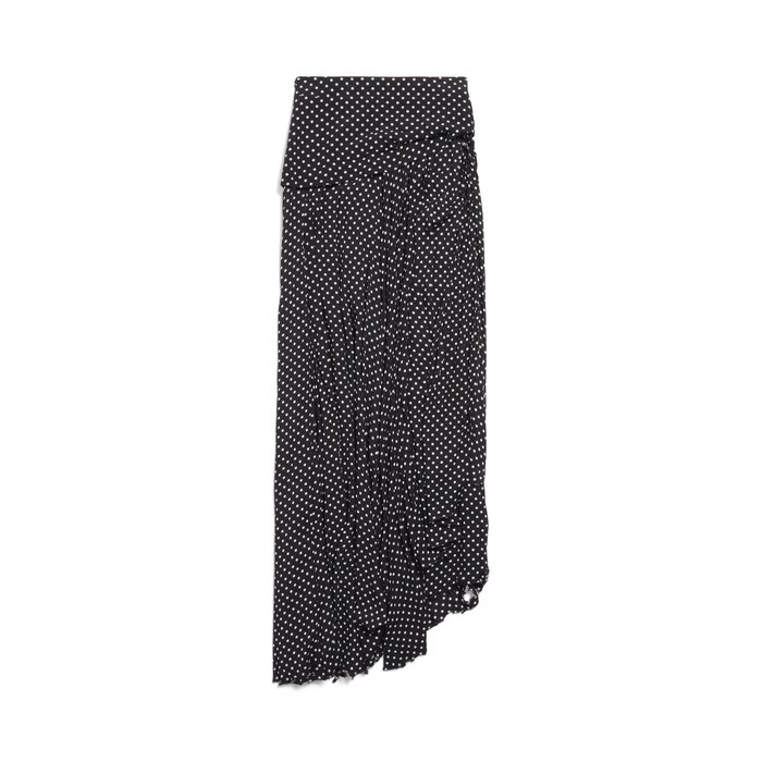 tucked-in maxi skirt