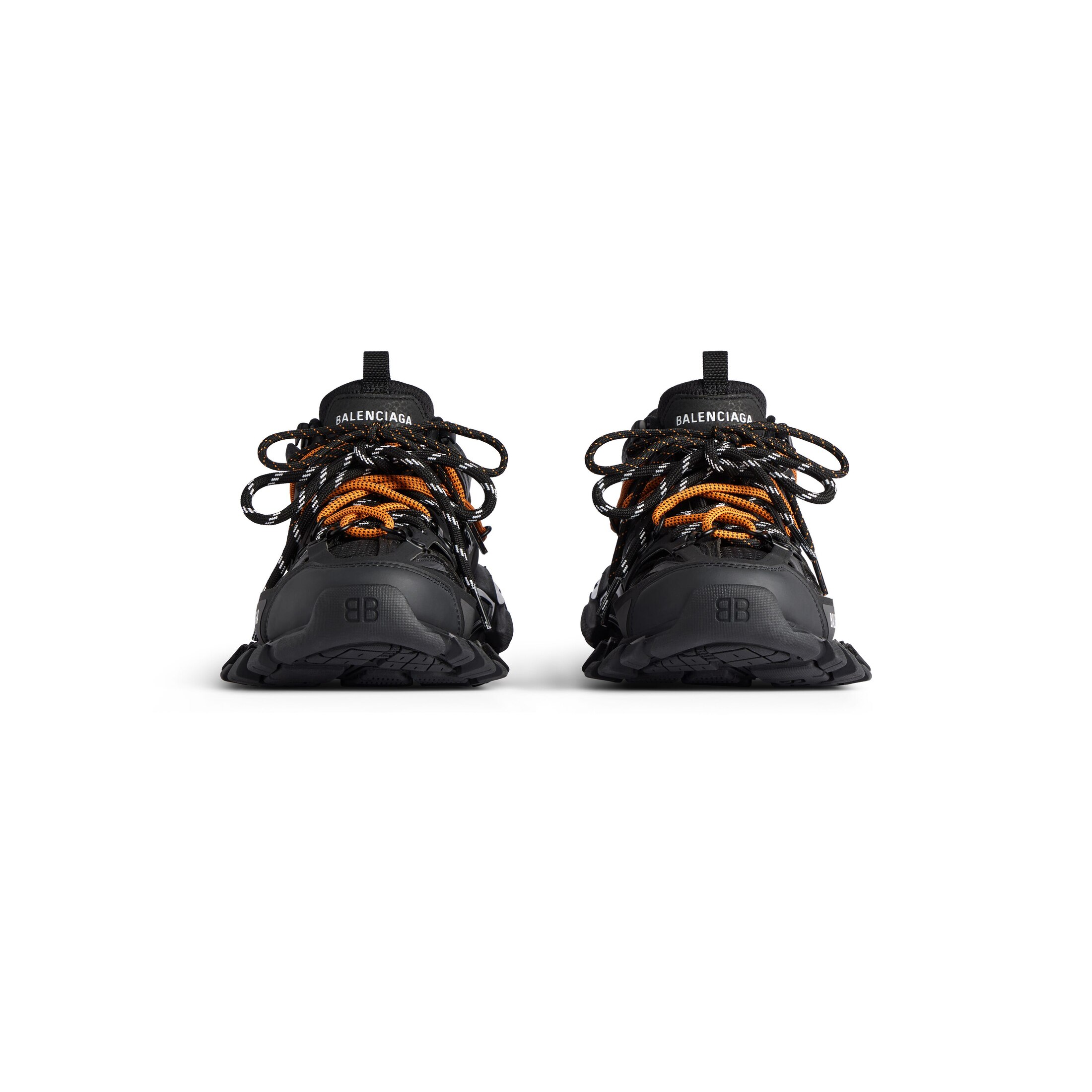 track trail laces sneaker