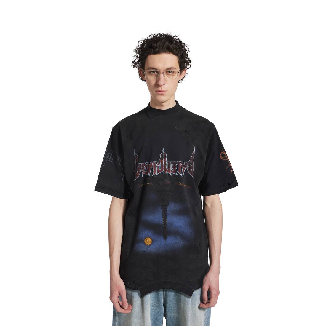 Paris Moon Upside Down T-shirt Oversized in Black Faded