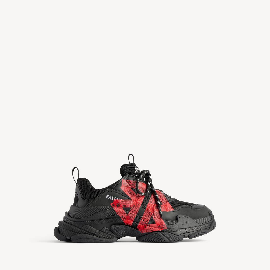 Men's Triple S Sneaker in Black/red Balenciaga AE - Main Image