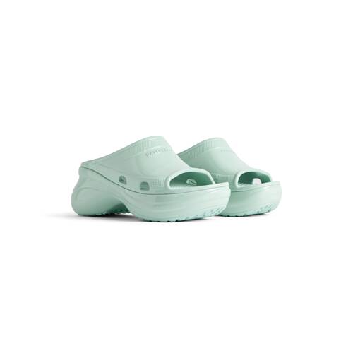 pool crocs™ slide sandal