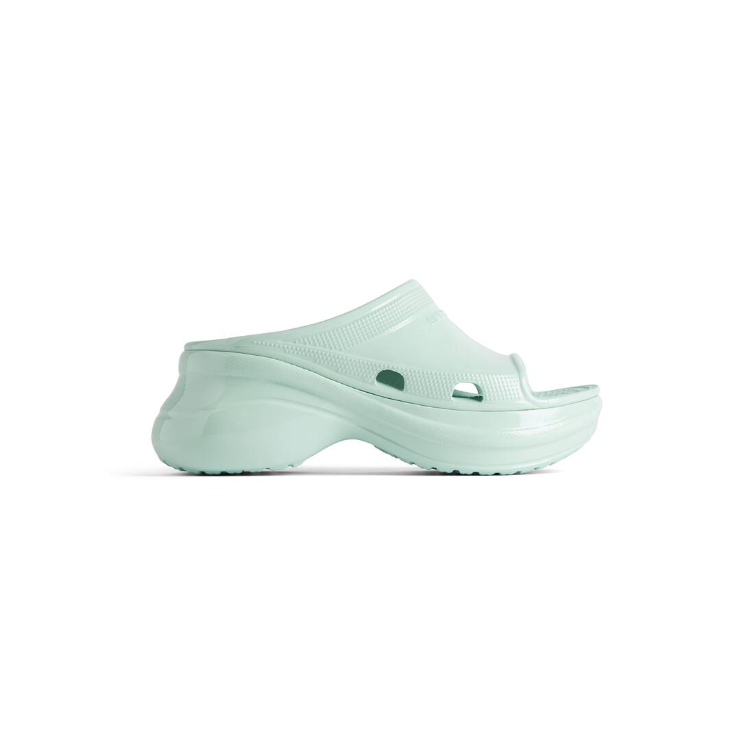 Mint blue crocs online