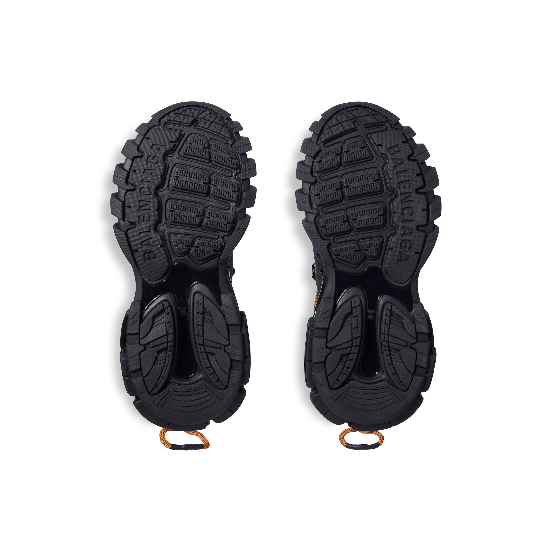 track trail laces sneaker