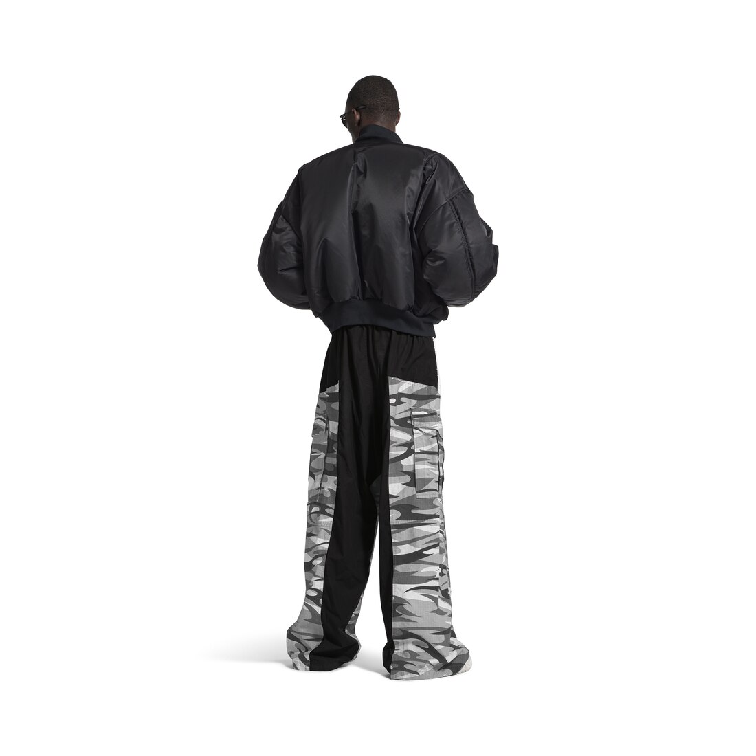 Men's Cut-up Cargo Tracksuit Pants in Black