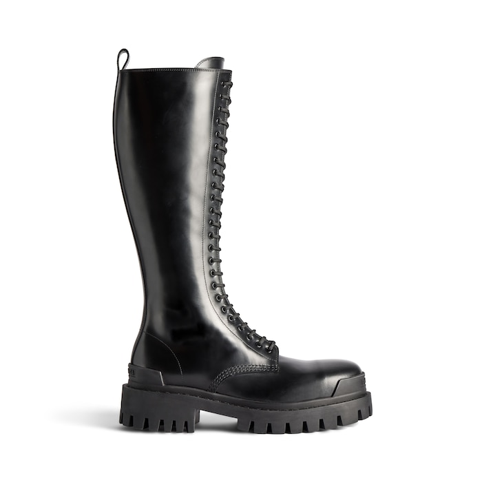 bota strike