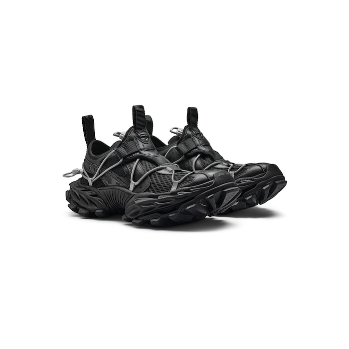 hike sneaker