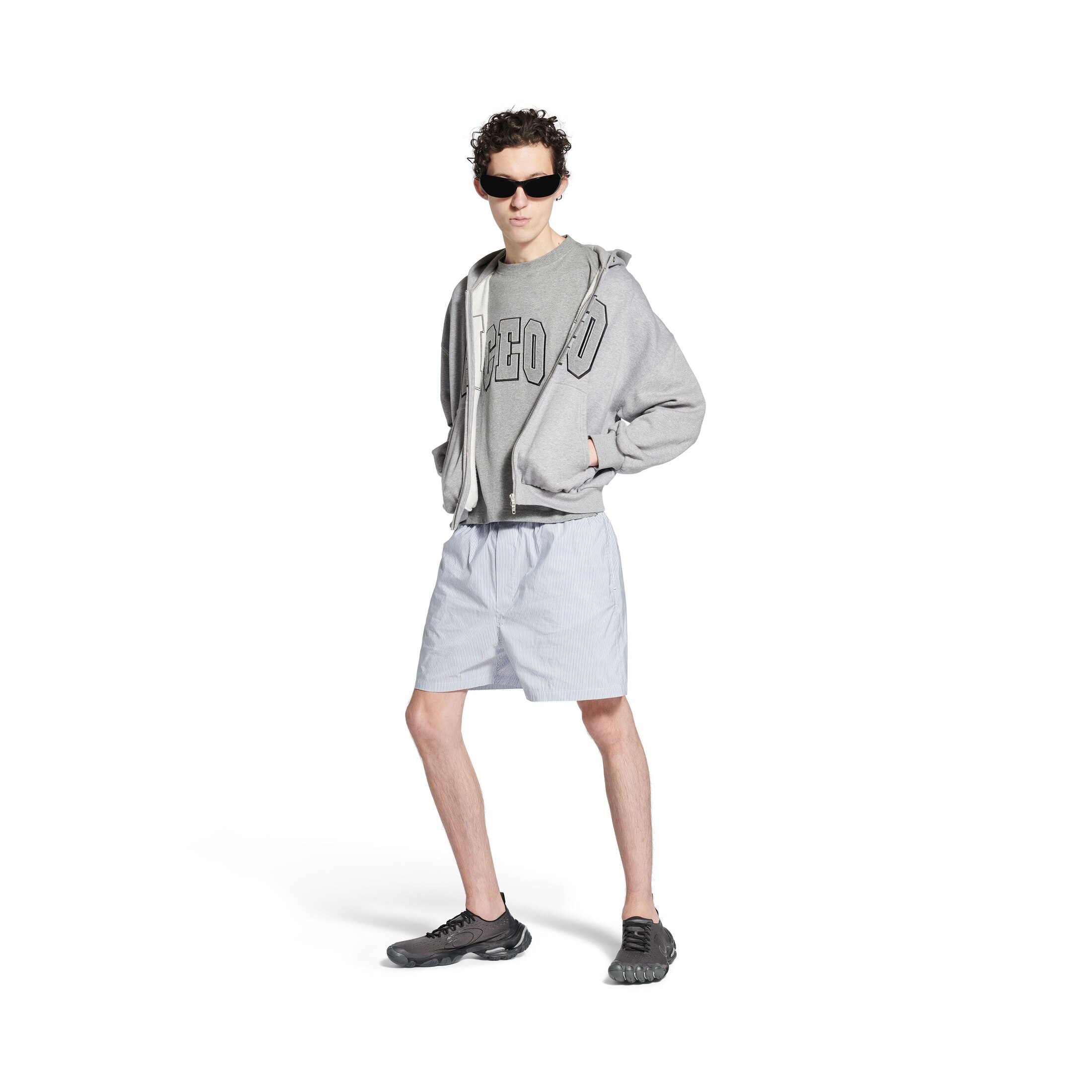 anatomic runner sneaker