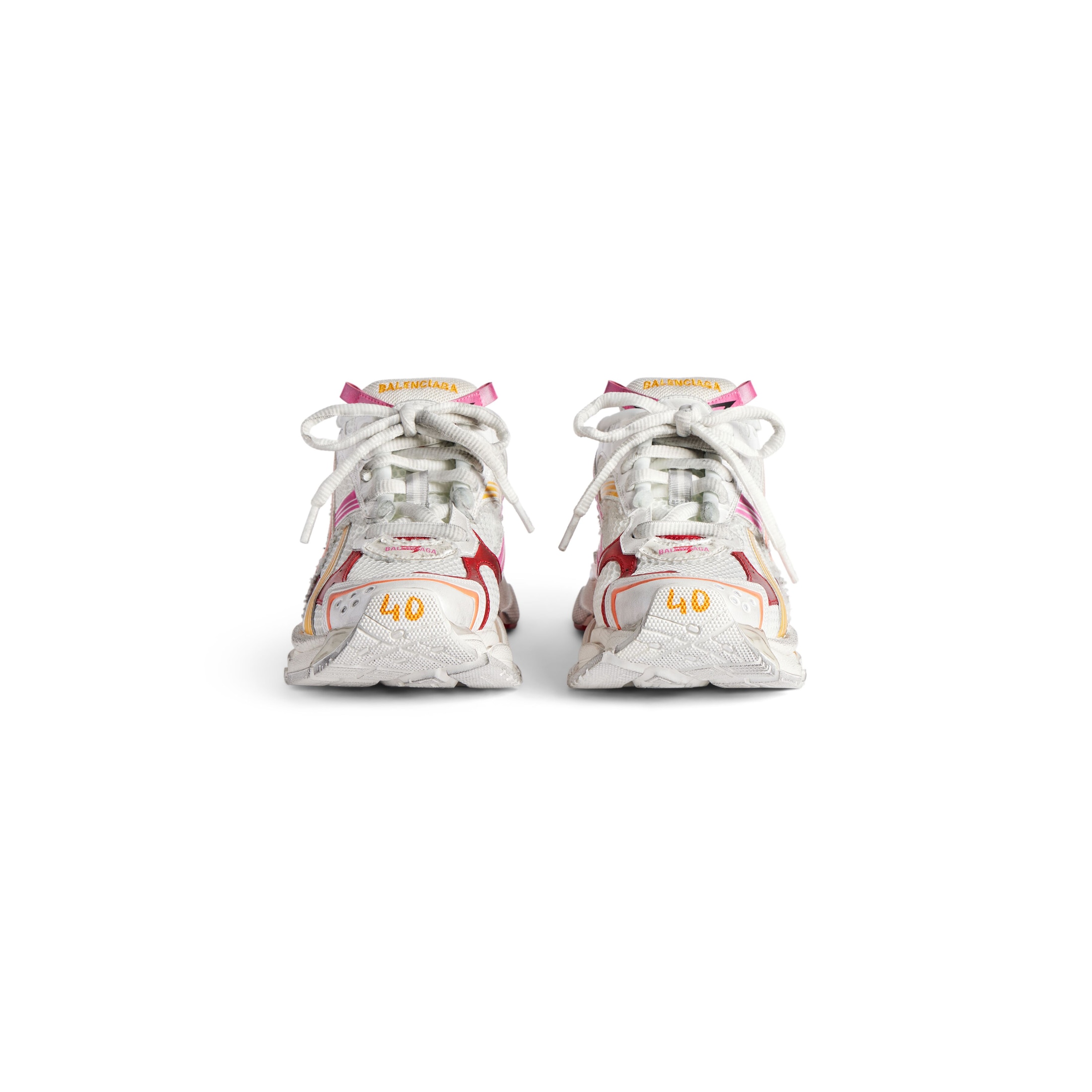 runner sneaker