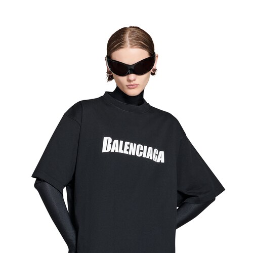 Destroyed T-shirt Boxy Fit in Black | Balenciaga NL