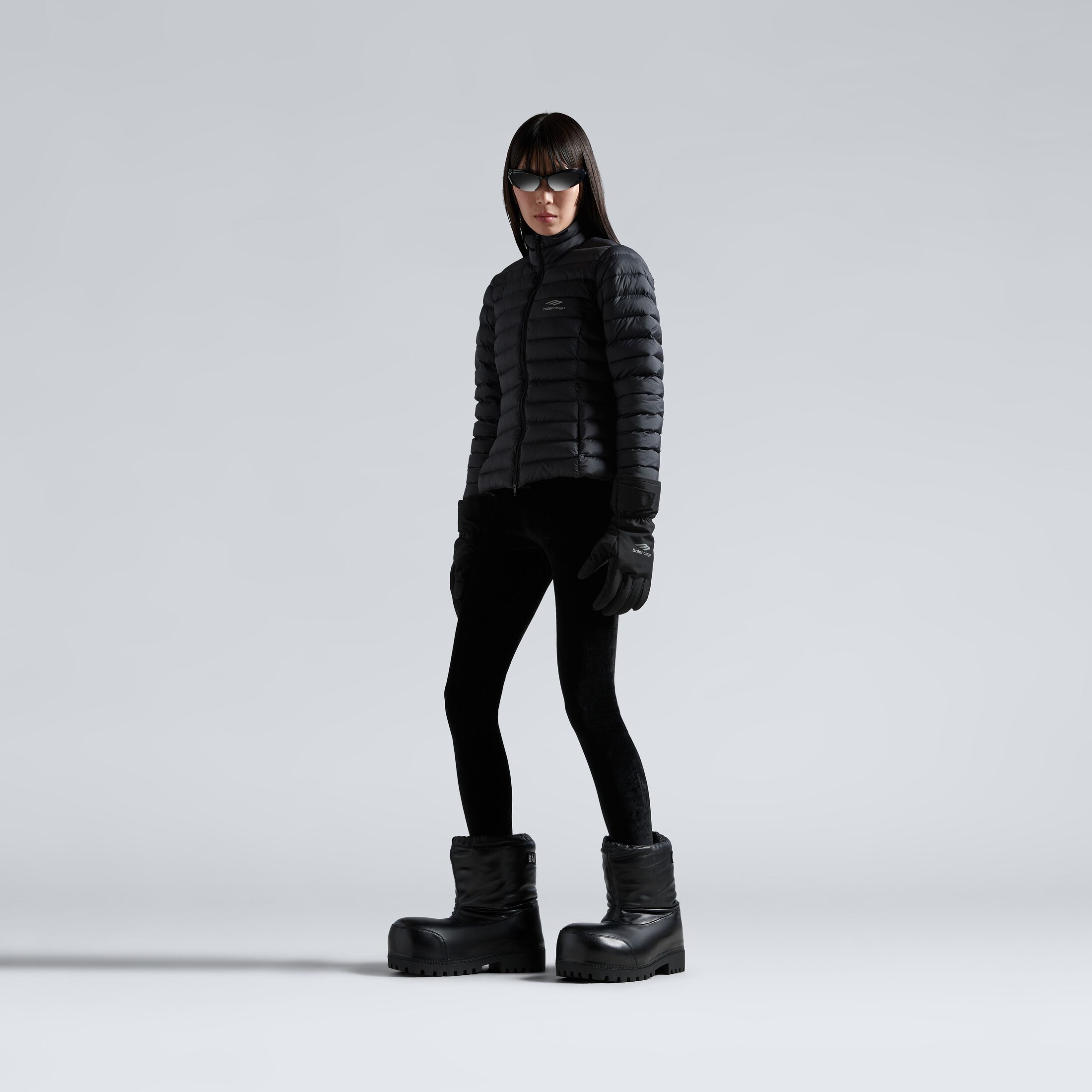 Women's Skiwear - Alaska Low Boot in Black | Balenciaga US