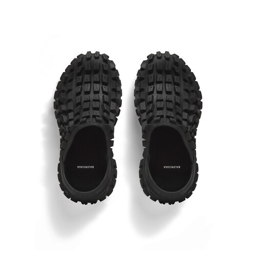 bouncer clog