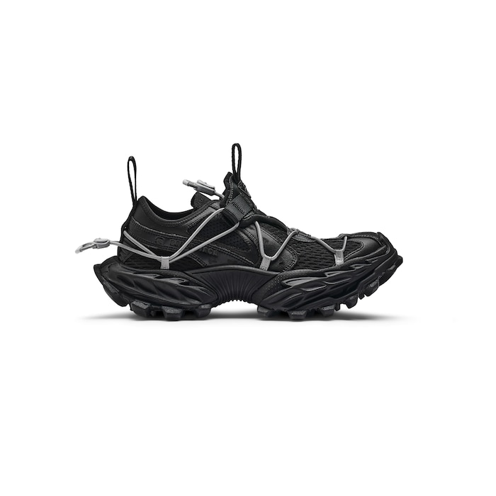 hike sneaker