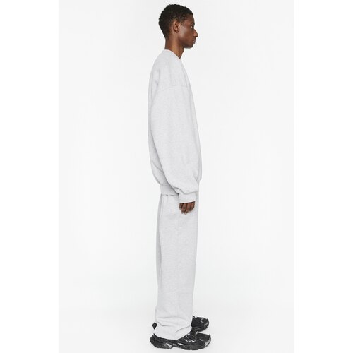 bb corp crewneck
