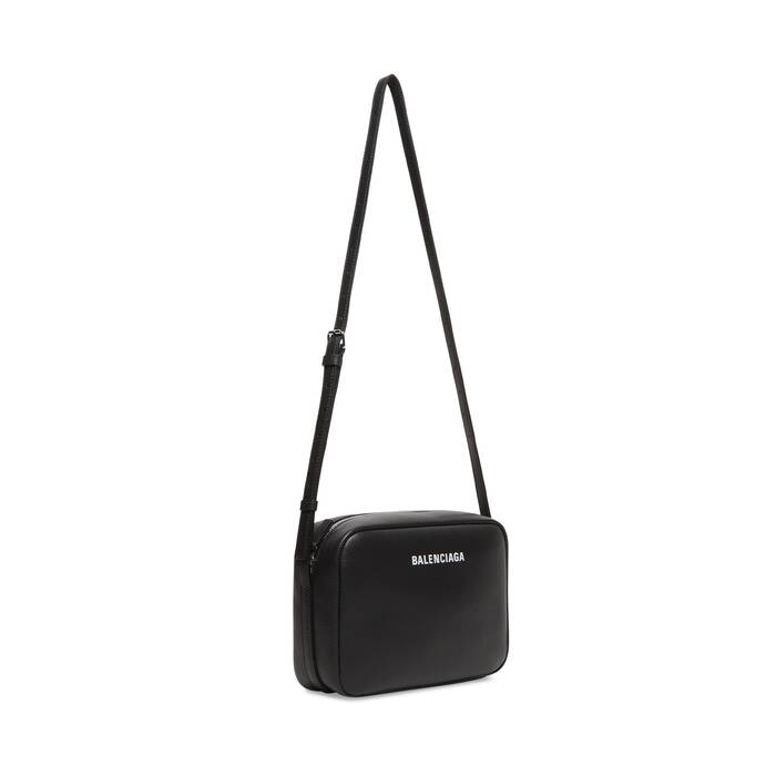 Women's Everyday Medium Camera Bag in Black | Balenciaga US