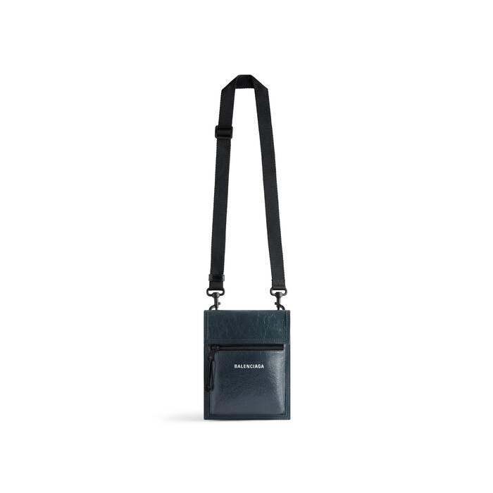 explorer small pouch with strap 