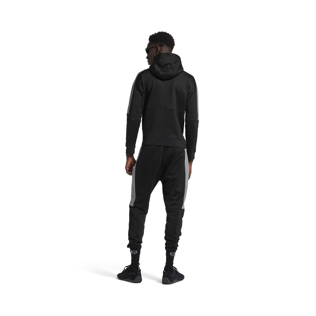 コラボ【Balenciaga】Puma フーデッド Tracksuit ジャケット ホワイト の ウィメンズ Balenciaga | PUMA フーデッド