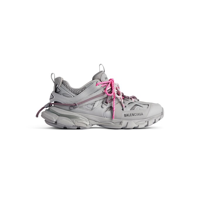 track trail laces sneaker 