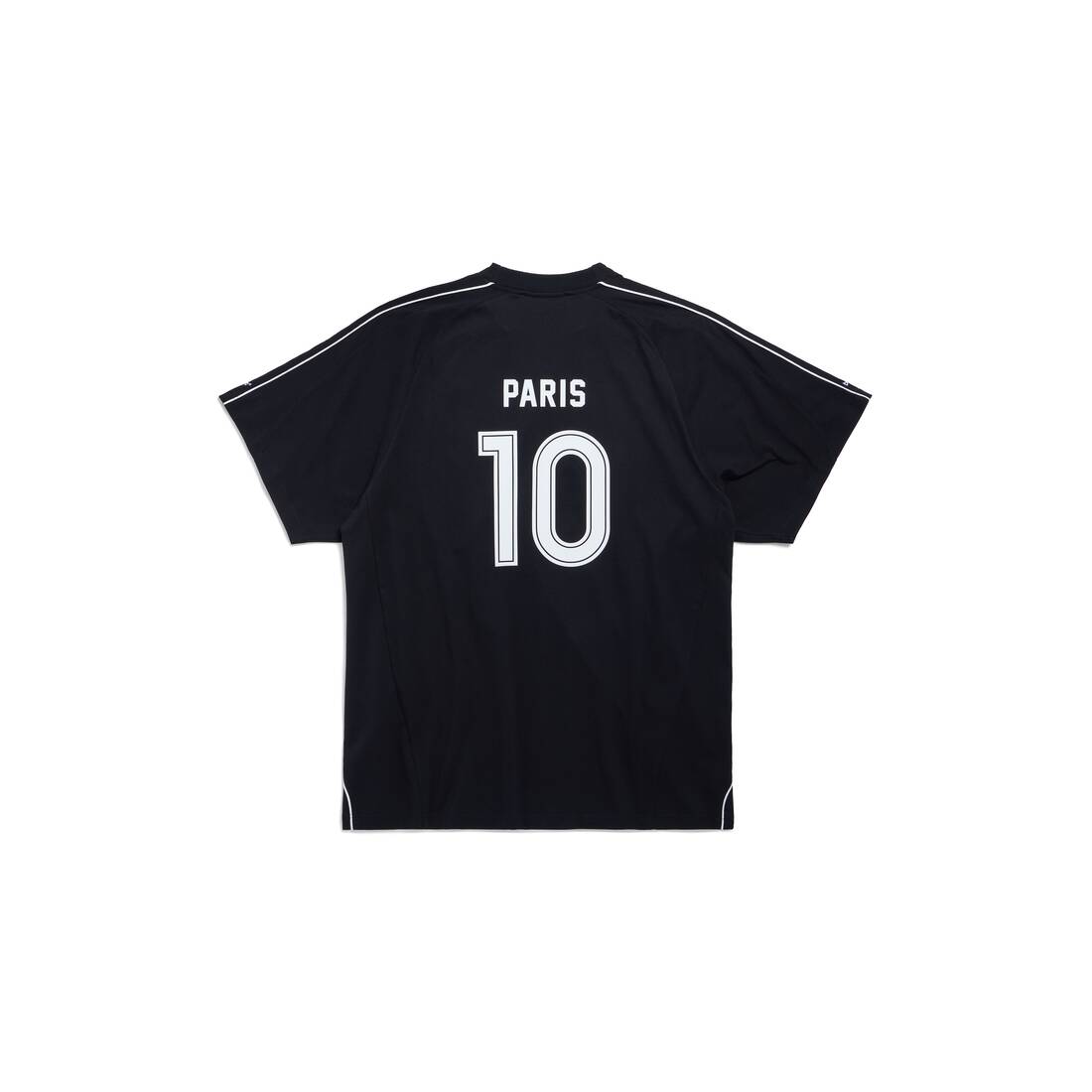 Paris Soccer Tシャツ オーバーサイズ で ブラック＆ホワイト