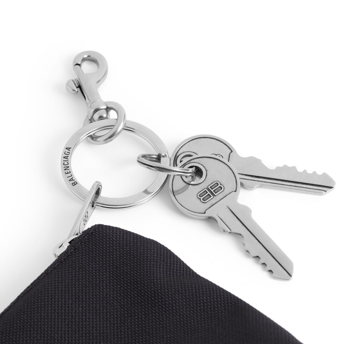 Men's Charm Zipped Pouch in Black