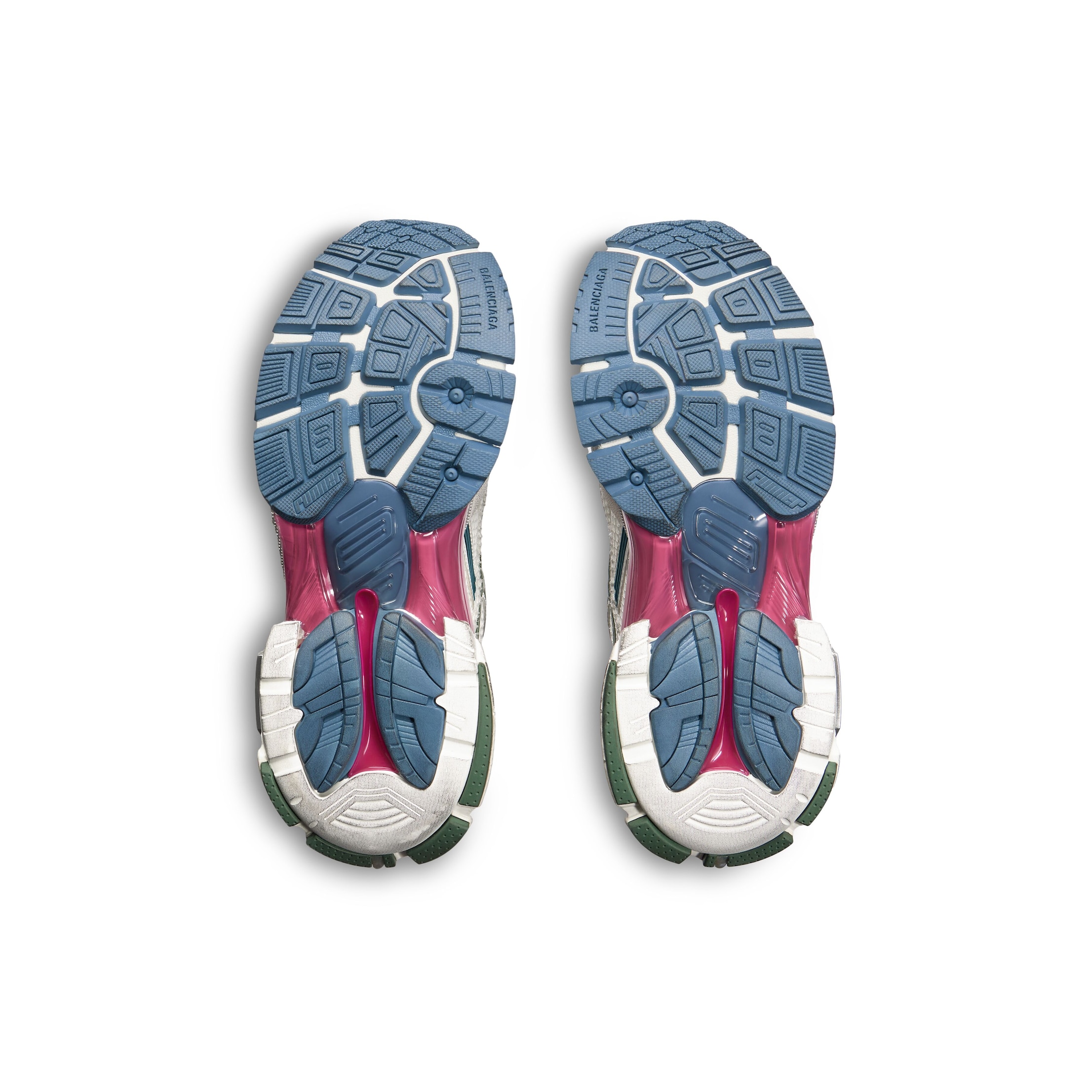 runner sneaker