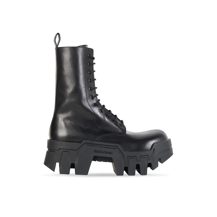 bota con cordones bulldozer