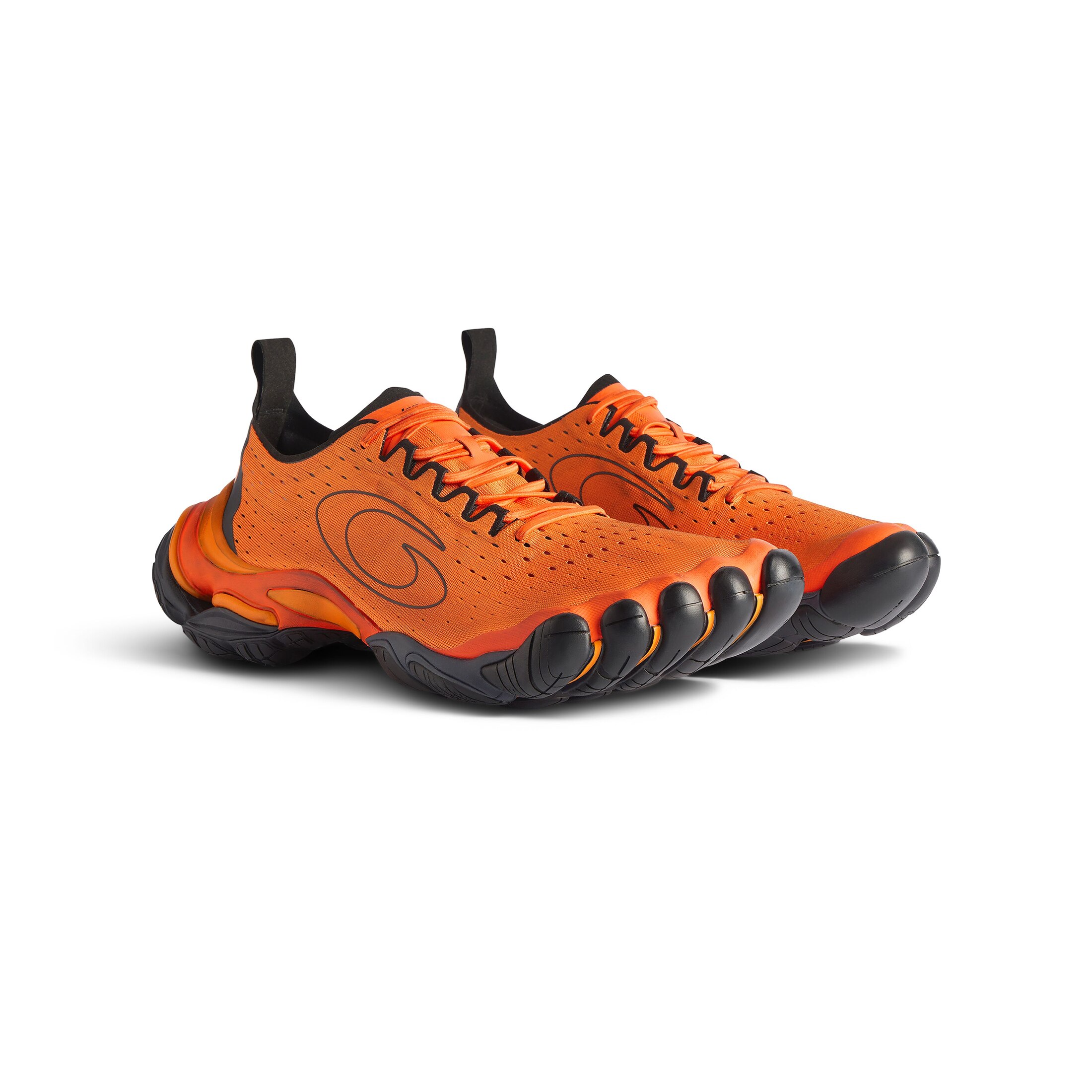 anatomic runner sneaker