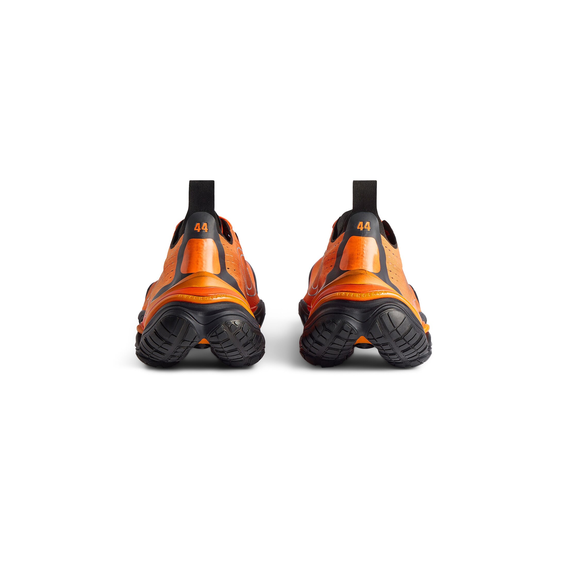 anatomic runner sneaker