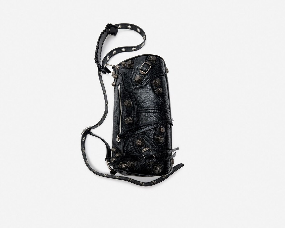 Men's Louis Vuitton Backpacks from $950