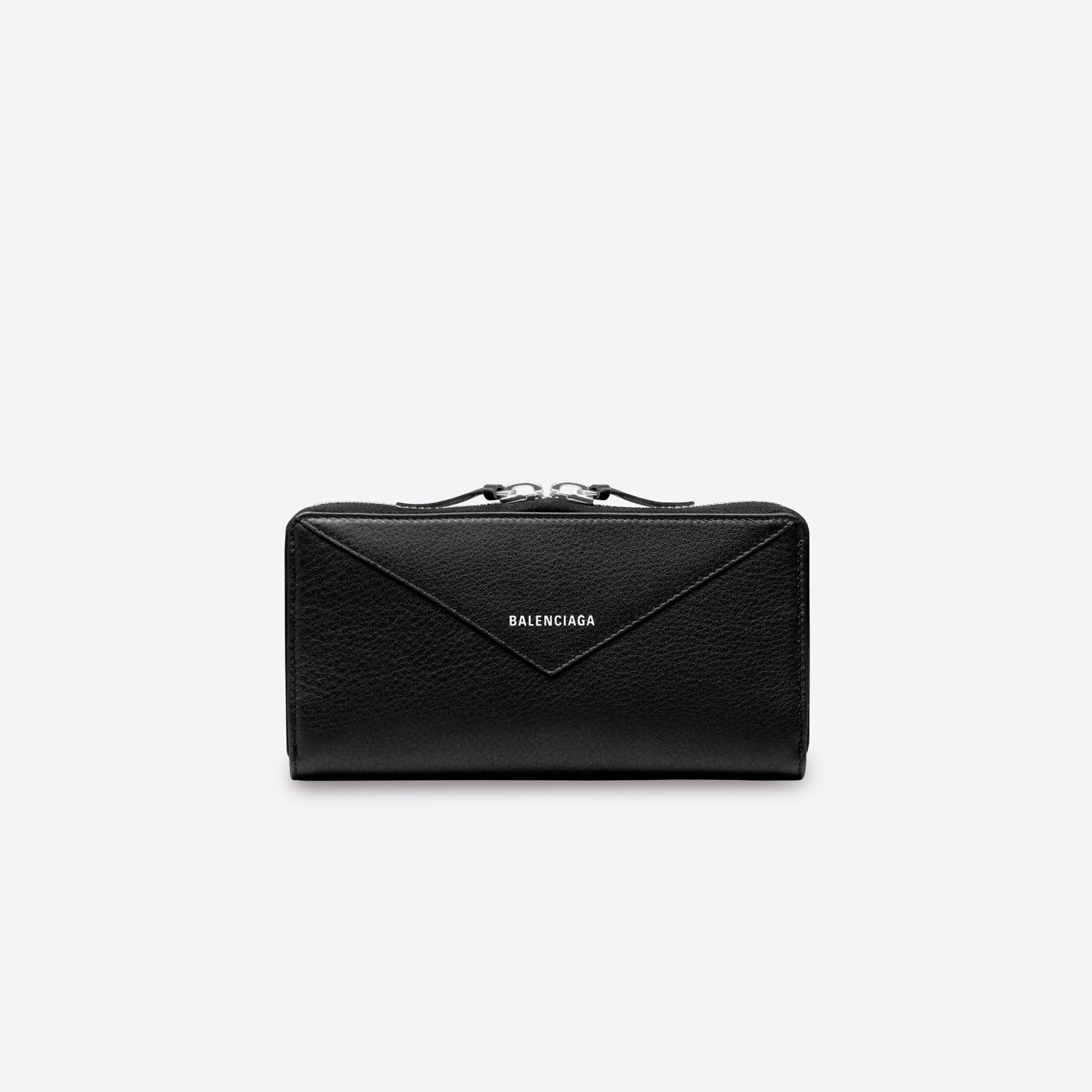 40代女性に人気の財布はBALENCIAGAのPAPIER CONTINENTAL ラウンドジップです