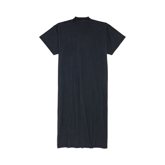 new year series 25 - robe t-shirt inside out