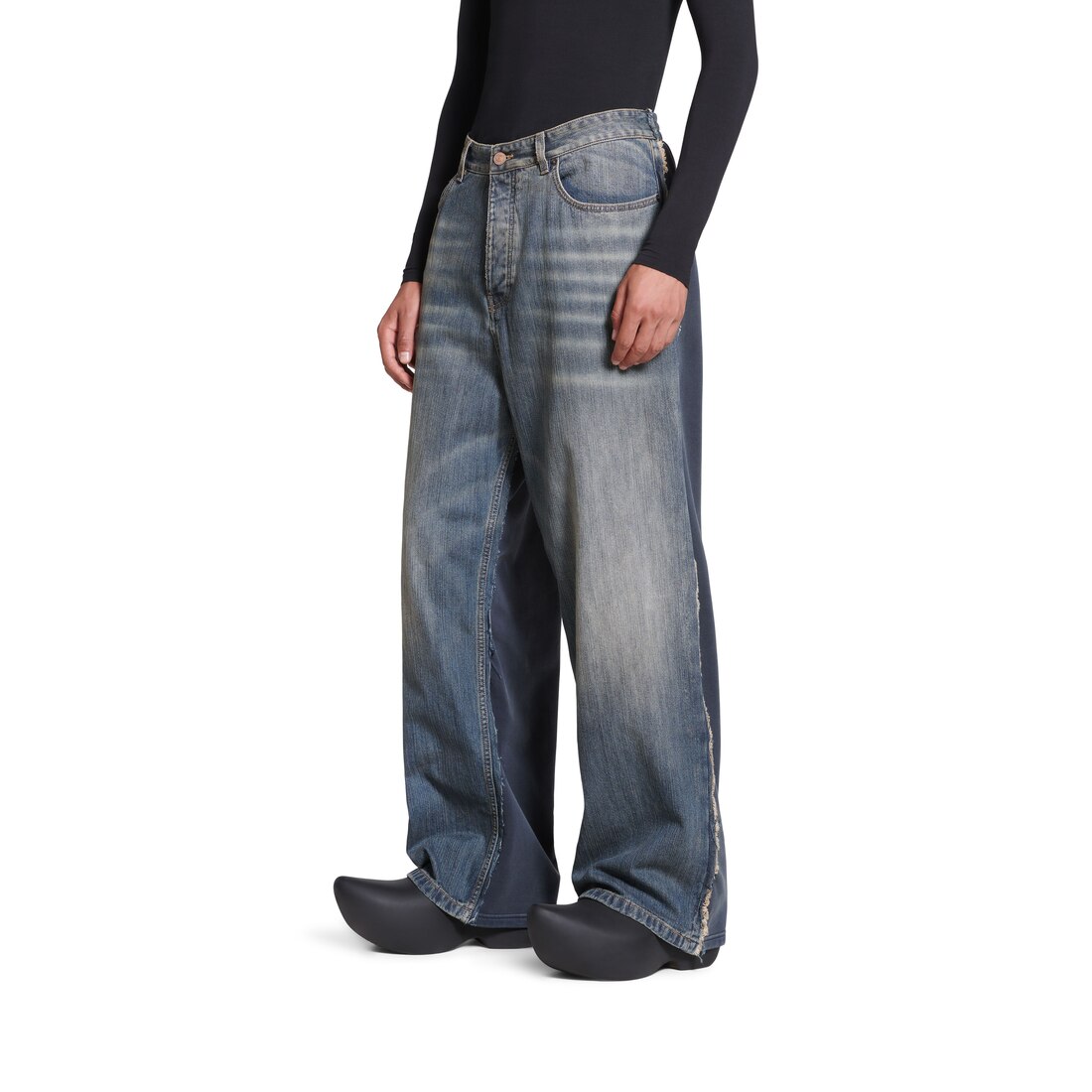 Hybrid Baggy Pants in Light Blue