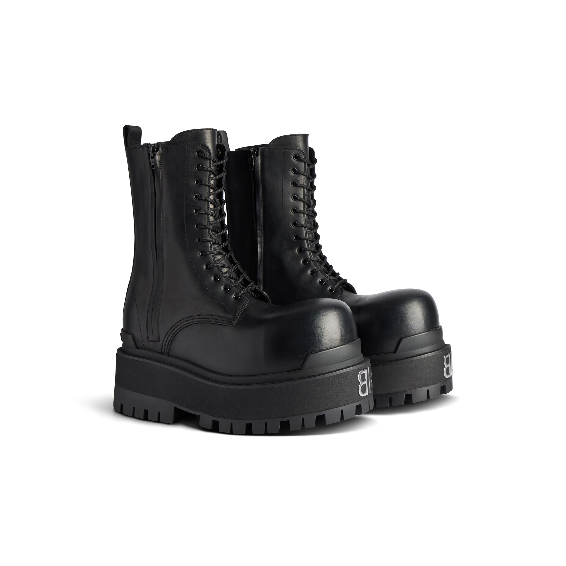 giant boot