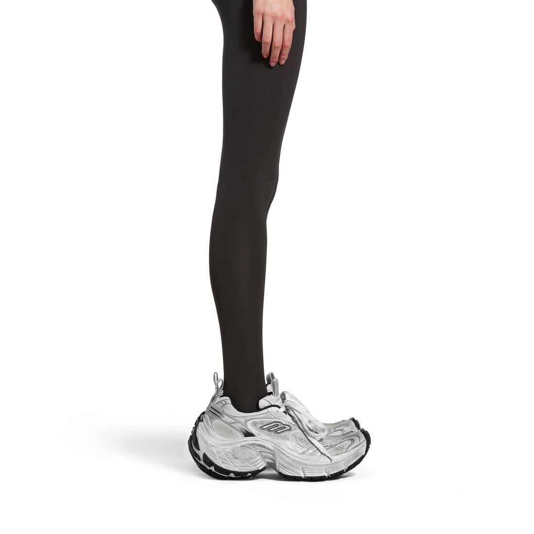 Women's 10xl Sneaker in White/black/gris