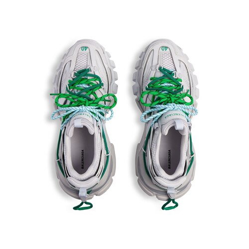 track trail laces sneaker
