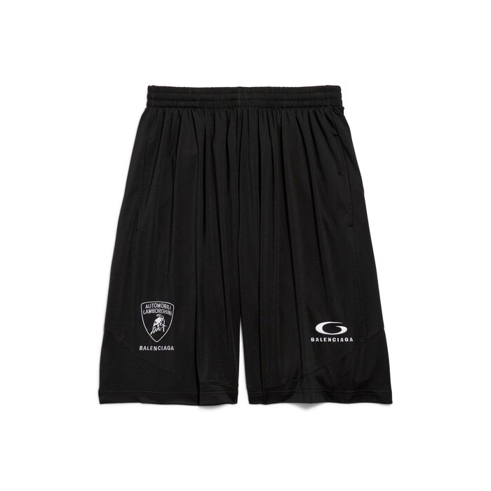 short baggy balenciaga i automobili lamborghini