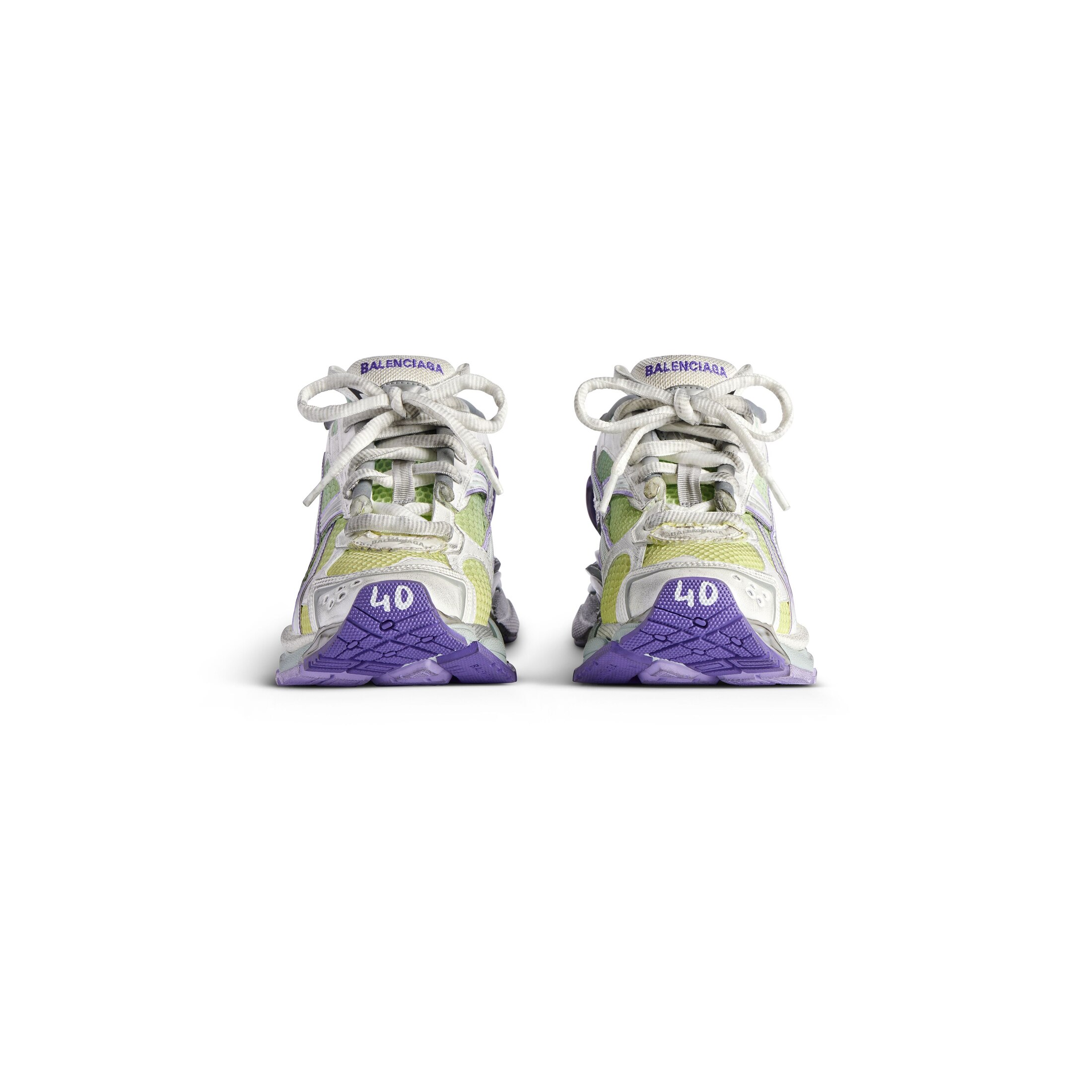 runner gradient sneaker