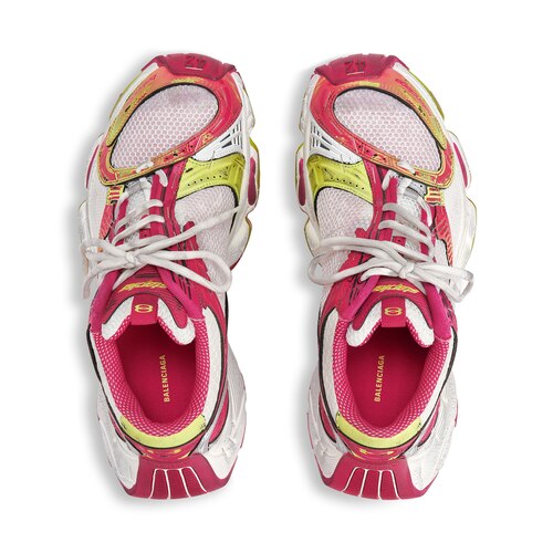 stapler sneaker 