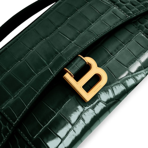 hourglass pochette with chain