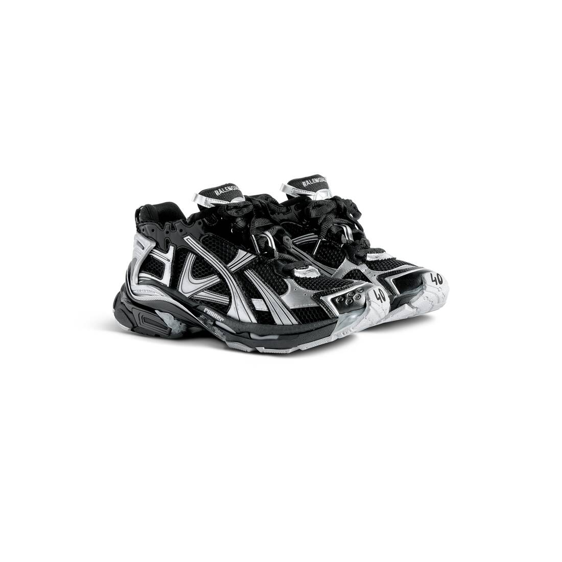 Women's Runner Sneaker in Black/silver