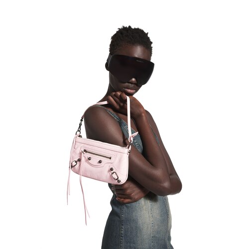 le city ポーチ ストラップ付き