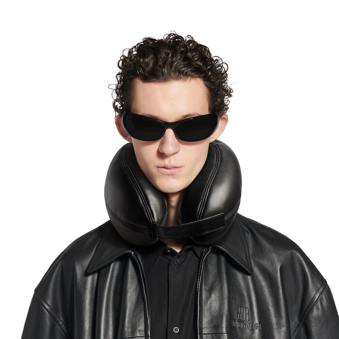 balenciaga i automobili lamborghini travel pillow