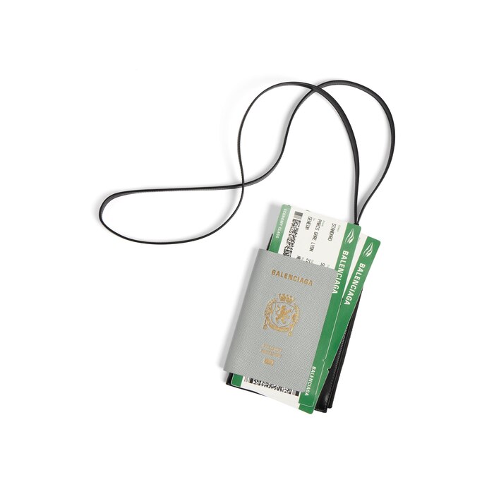 passport phone holder 