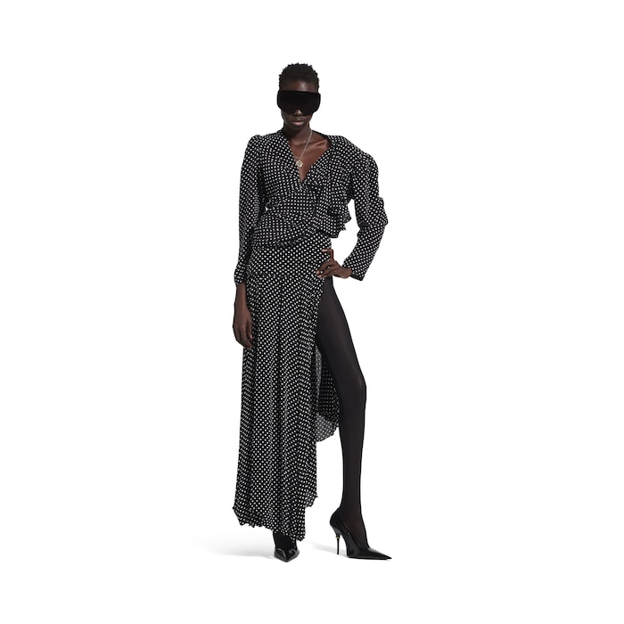 tucked-in maxi skirt