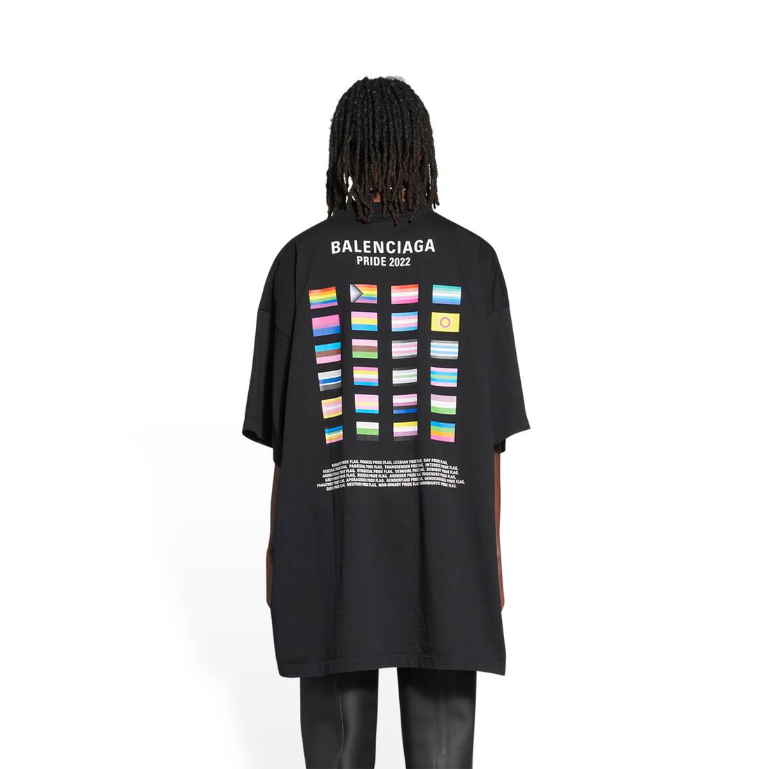 Display zoomed version of pride 22 t-shirt oversized 3