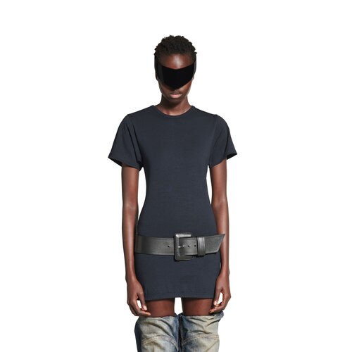 figurbetontes t-shirt-kleid