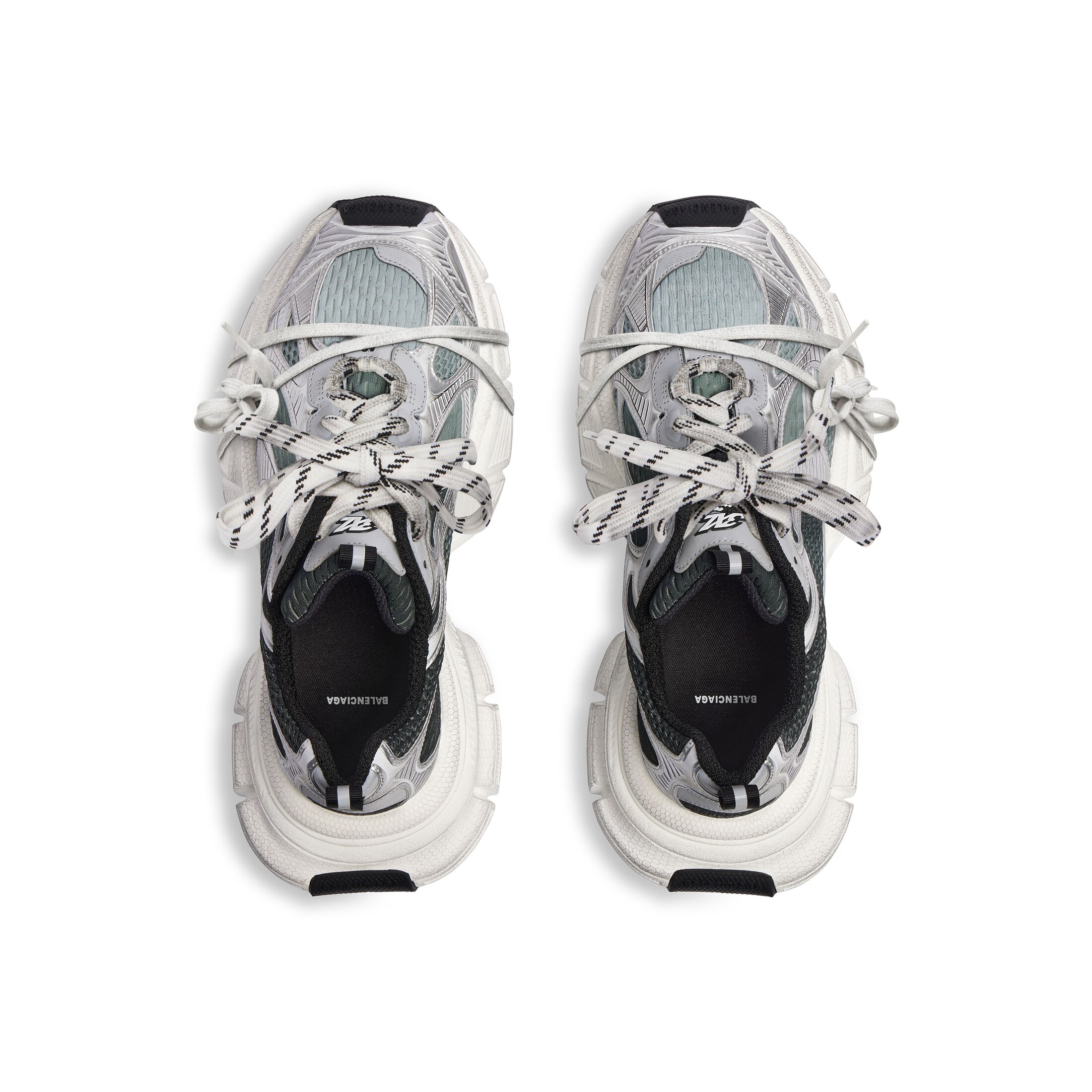 3xl gradient sneaker