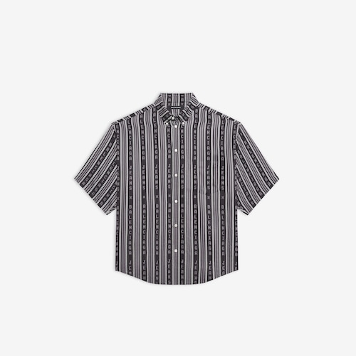 large fit short sleeve shirt