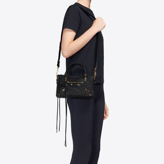 classic city mini shoulder bag