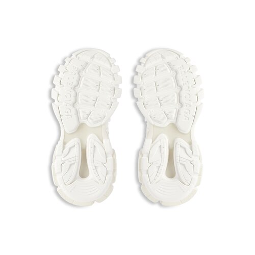 track trail laces sneaker