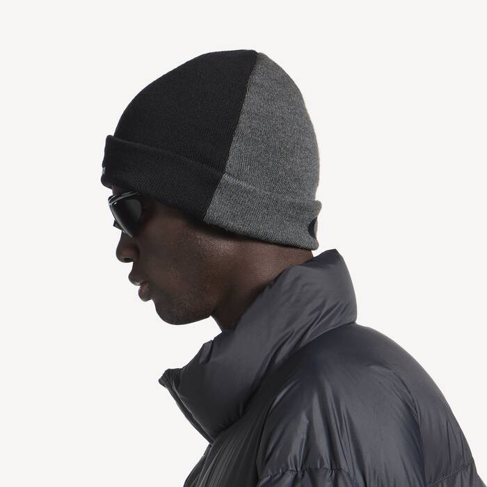 loop sports icon beanie